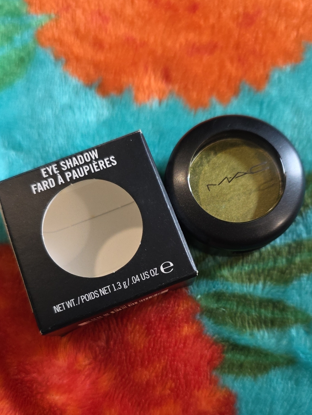Mac Lucky Green Veluxe Pearl Eyeshadow